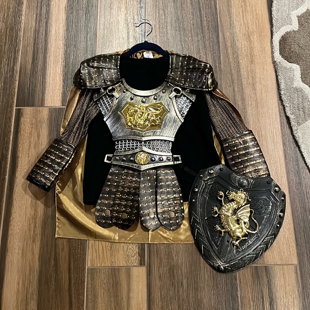 Knight/ gladiator costume